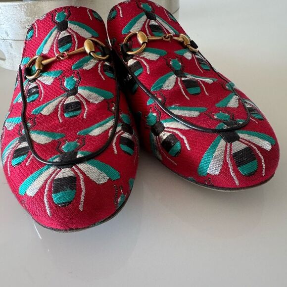Gucci Red Bumble Bee Print Princetown Brocade Flat Mule Slides Shoes EU 39 US 9 - Picture 5 of 8